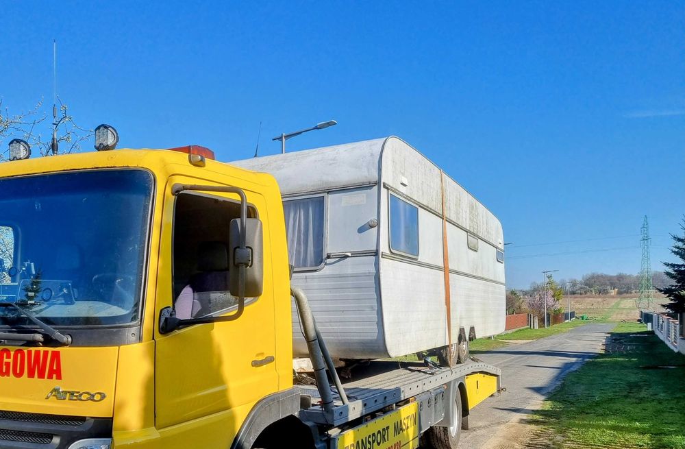 Holowanie, transport przyczep kempingowych,łodzi.