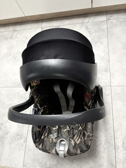 Cybex cloud q fotelik samochodowy z baza, rozkładany