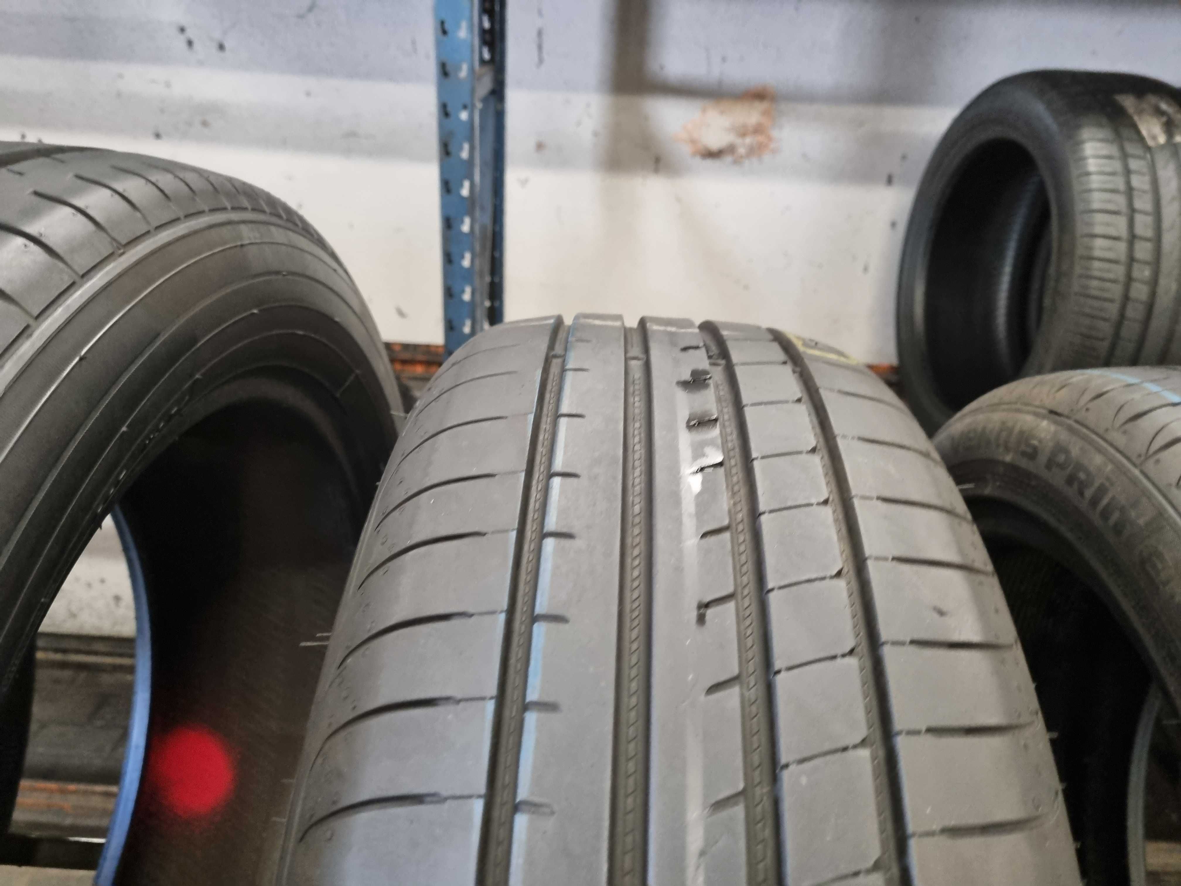 215/50/18 92V Goodyear Eagle F1 Asymmetric 3