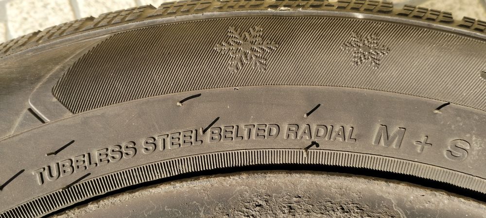Pneus 175/ 65 R15