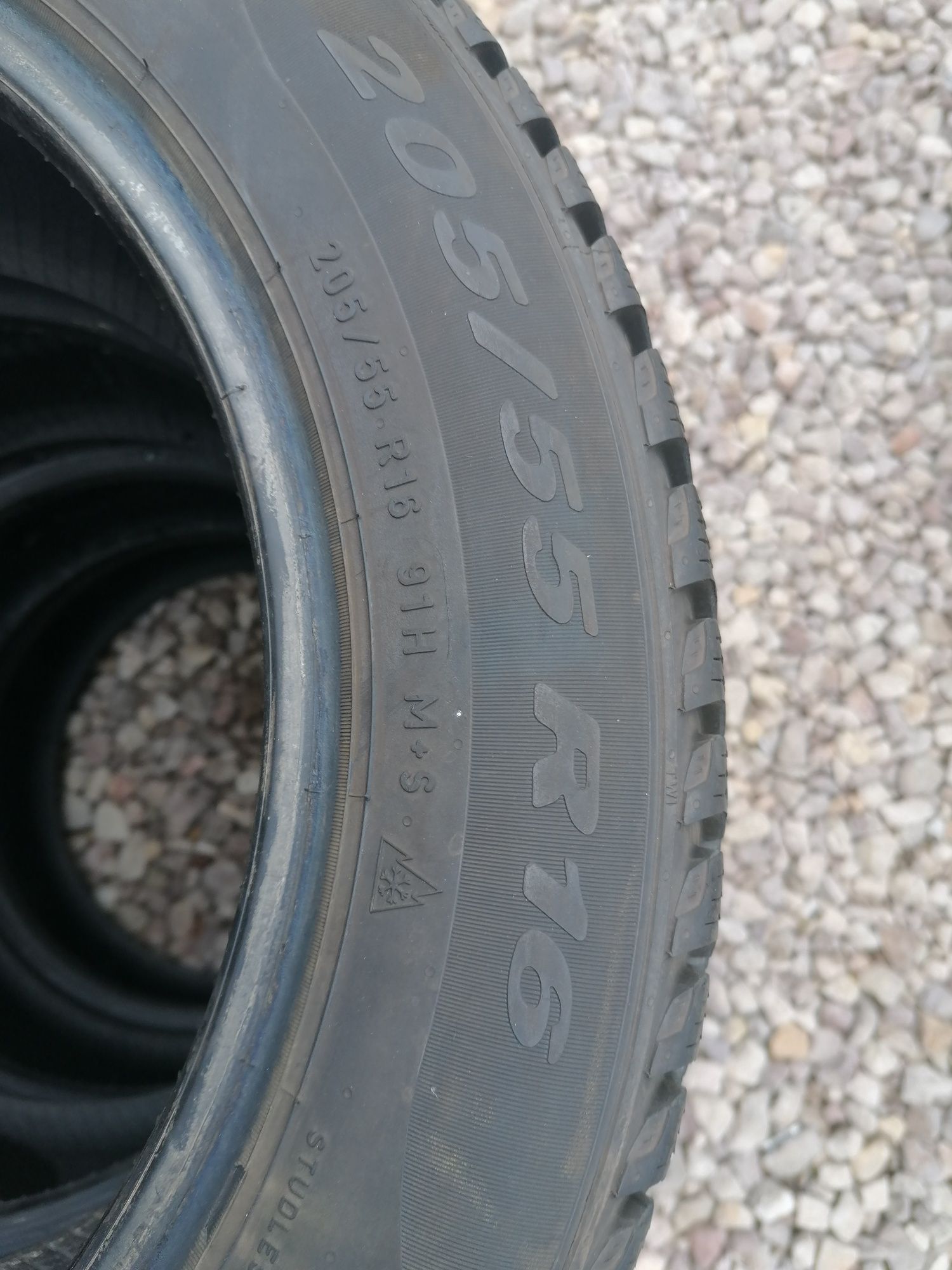 205/55/16 Pirelli zimowe