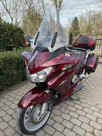 Honda ST Honda ST 1300