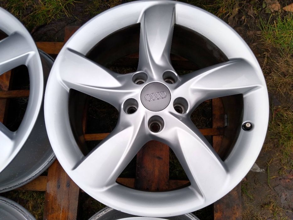 Alufelgi 17 cali 5x112 AUDI A6 C7 oryginalne SLine S6 A4 B8 4G idealne