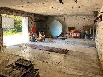 Аренда большой Капитальный гараж АК 40 новосе-вка 70 м2