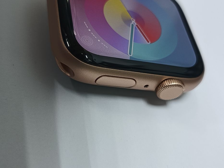 Apple Watch SE 44mm a2352