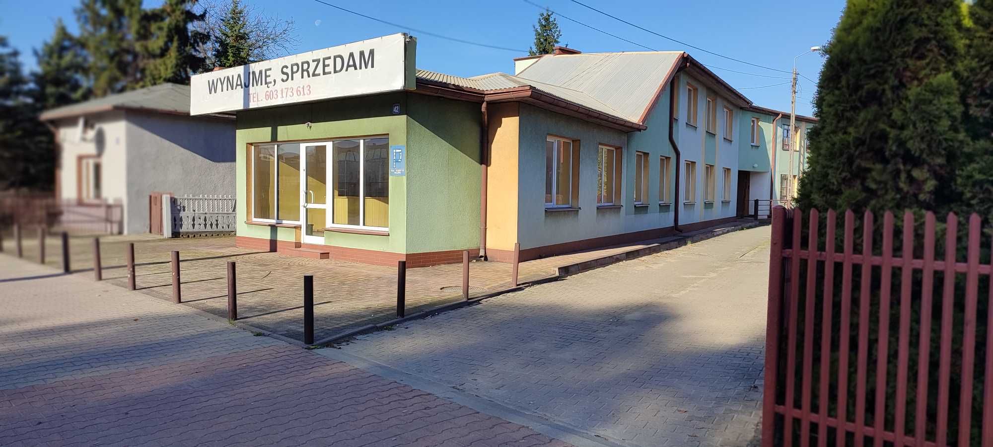 Lokal handlowo-usługowy 140m2 (ul. Głowackiego) - do wynajęcia.