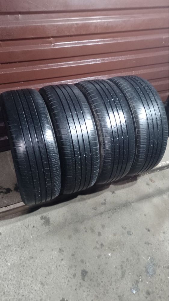 Резина Шини 225 55 R19 GoodYear Efficient Grip SUV