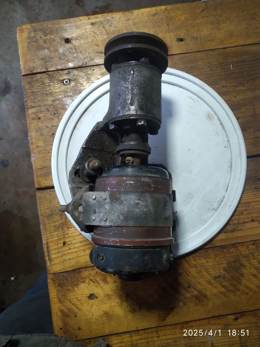 електро двигатель постоянноготока на 110 вольт