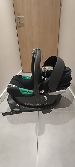 Fotelik samochodowy Cybex Aton B2 i-size z bazą Base One