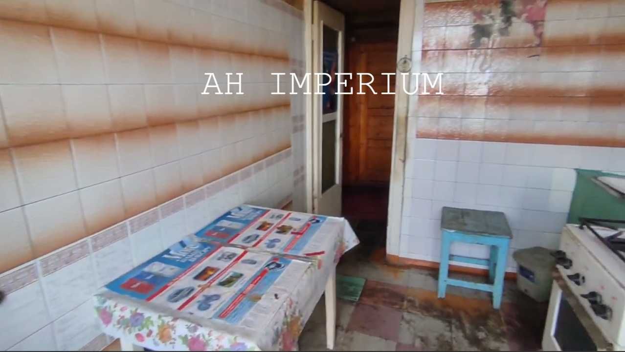 Продам 3к квартиру на Коммунаре под ремонт с шикарным видом на природу