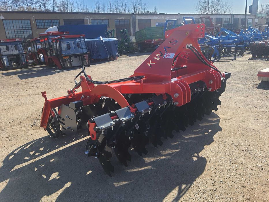 Brona Talerzowa 2,5 Wał daszkowy hydrauliczny  talerze fi 560