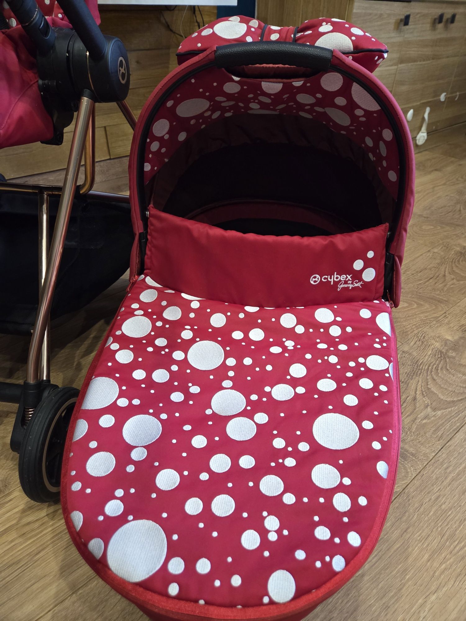Sprzedam wózek cybex mios 2.0 petticoat. Gondola, siedzisko i stelaż.