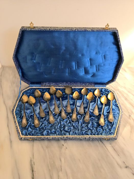 Conjunto Art Deco de 12 Colheres de Chá em Prata 835 – Cabeça de Águia