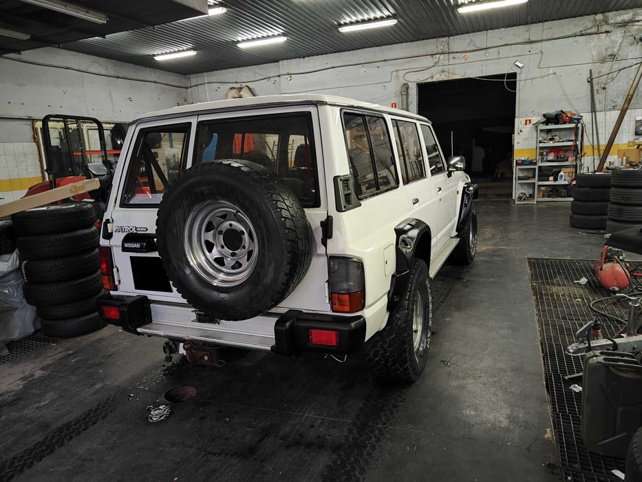 Nissan Patrol Y60 GR 2,8 TD 116KM _ Francja