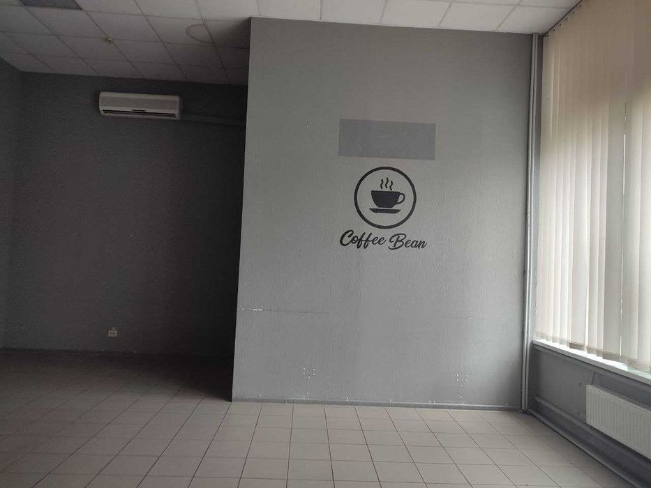 Оренда приміщеня 40,5 м2/ пр. Ювілейний 57/106/ червона лінія