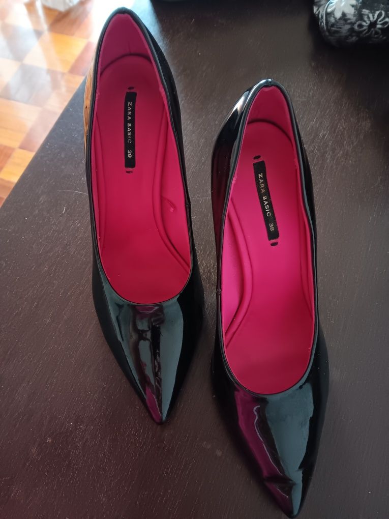 Scarpin Preto Zara n°38