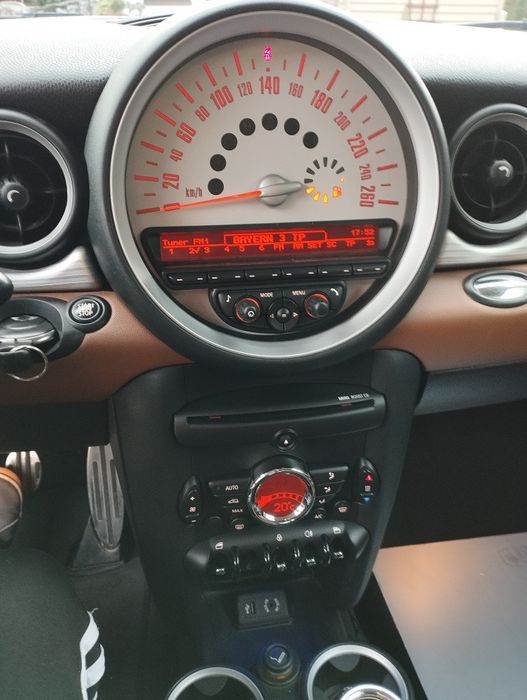 Sam. Osobowy Mini Cooper SD