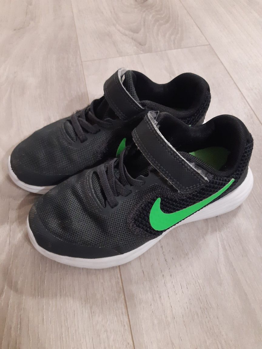 Кросівки Nike 30 р.