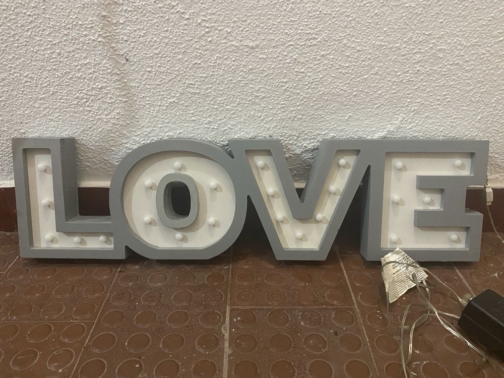 Letras LED decoração - LOVE