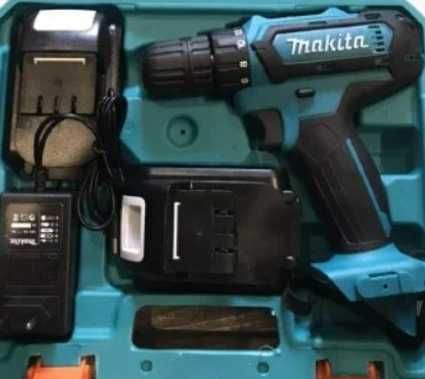 Шуруповерт  с набором инструментов  запасной аккумулятор Makita 331