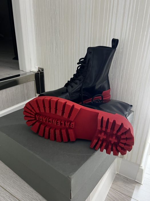 Чоботи Balenciaga 40 розмір