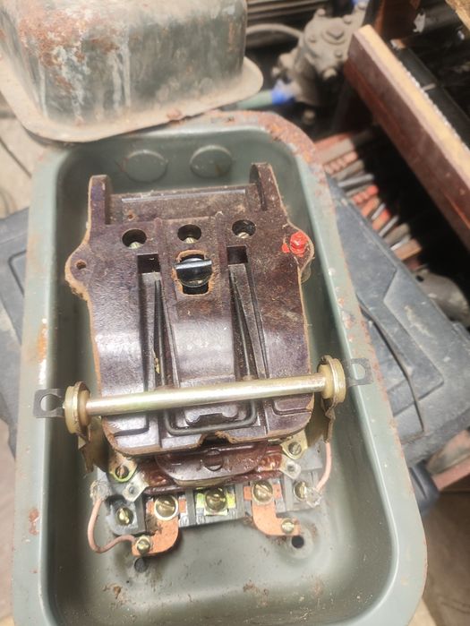 Контактори магнітні ПАЕ 321,ПМА310 РЕВЕРС З ТЕПЛОВИМ,ПМА211, та інші