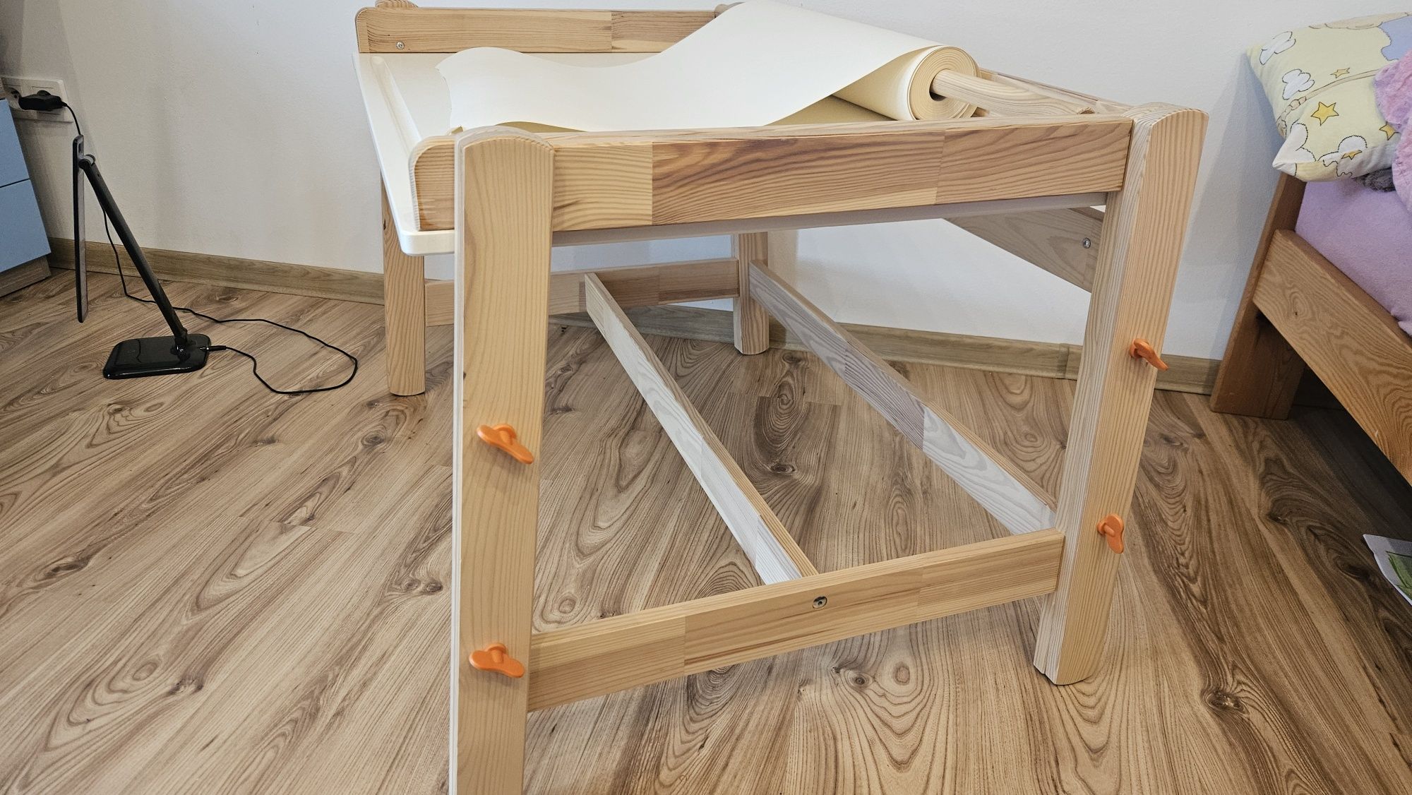 Ikea biurko dla dzieci flisat regulowane