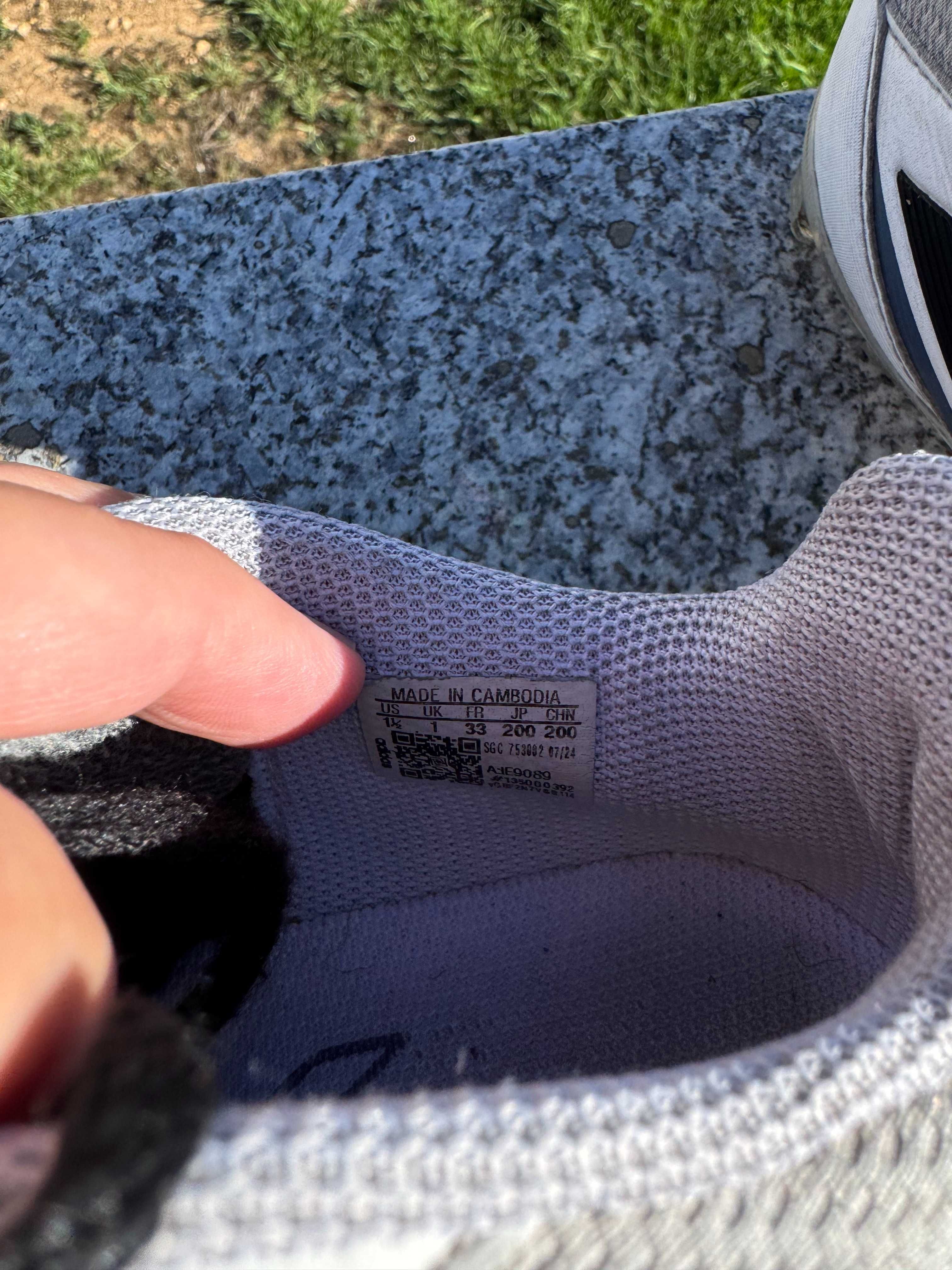 Chuteiras Criança Adidas Messi F50 tamanho 33