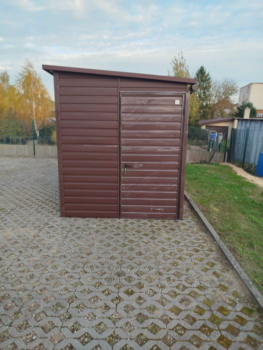 Wiata śmietnikowa z całej blachy 2x1