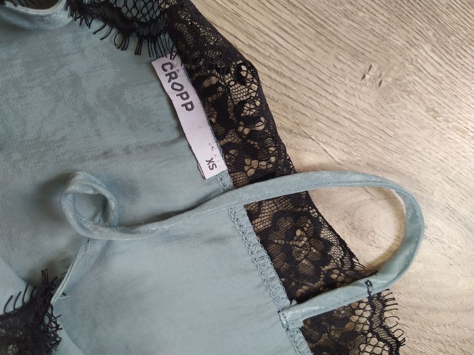 miętowy bieliźniany top z koronką XS S