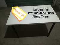 Mesa Ikea para desocupar