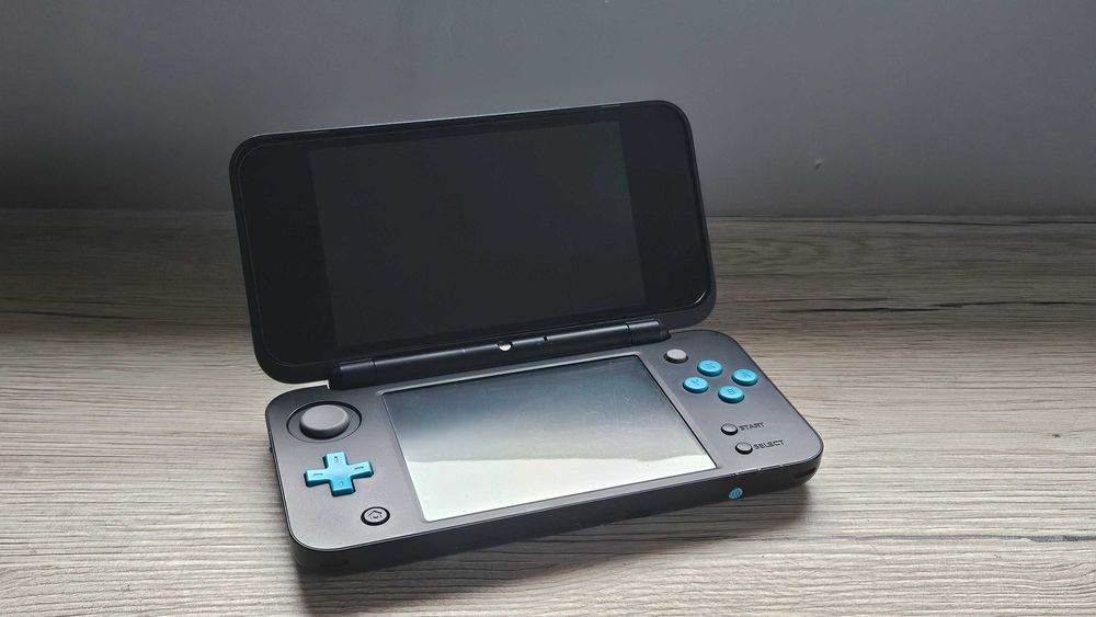 Konsola New Nintendo 2ds XL