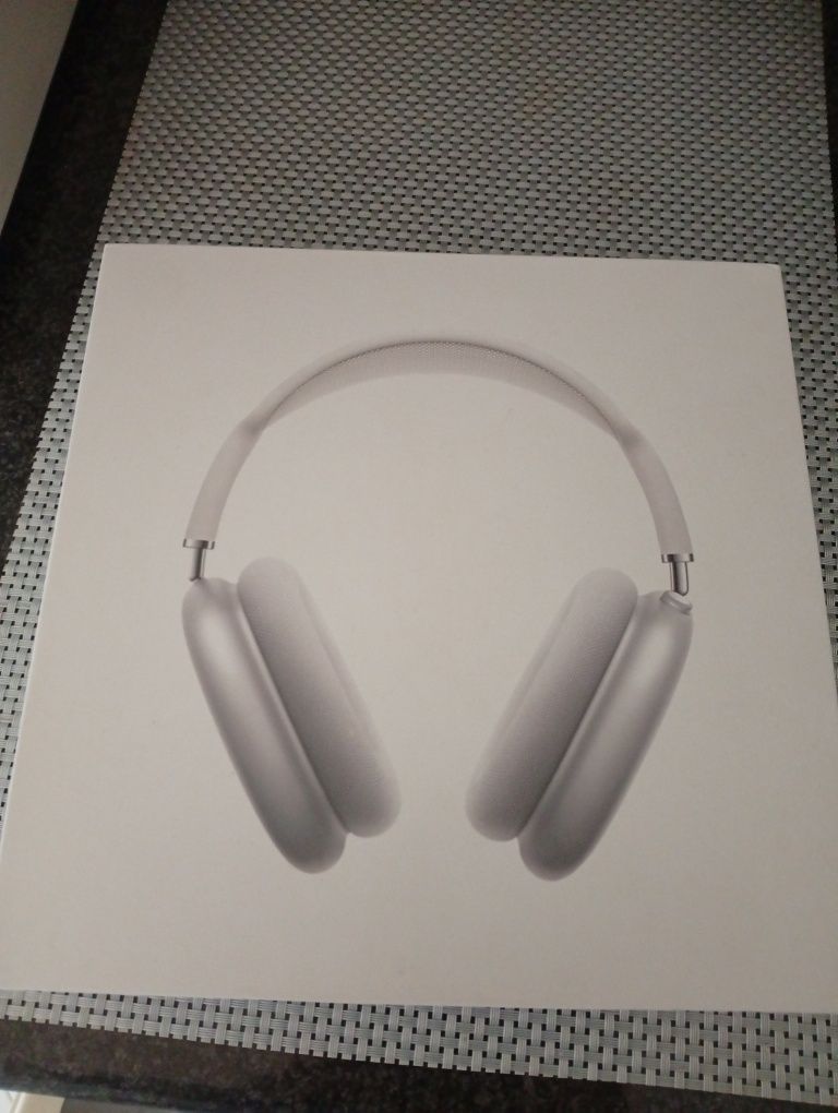 Apple Airpods Max como novos