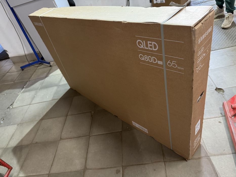 Телевізор Samsung QLED QE-85Q80D, 75Q80D, 65Q80D, 55Q80D