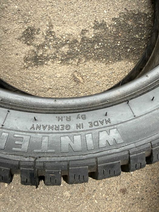 225/45 R17 новые зимние
