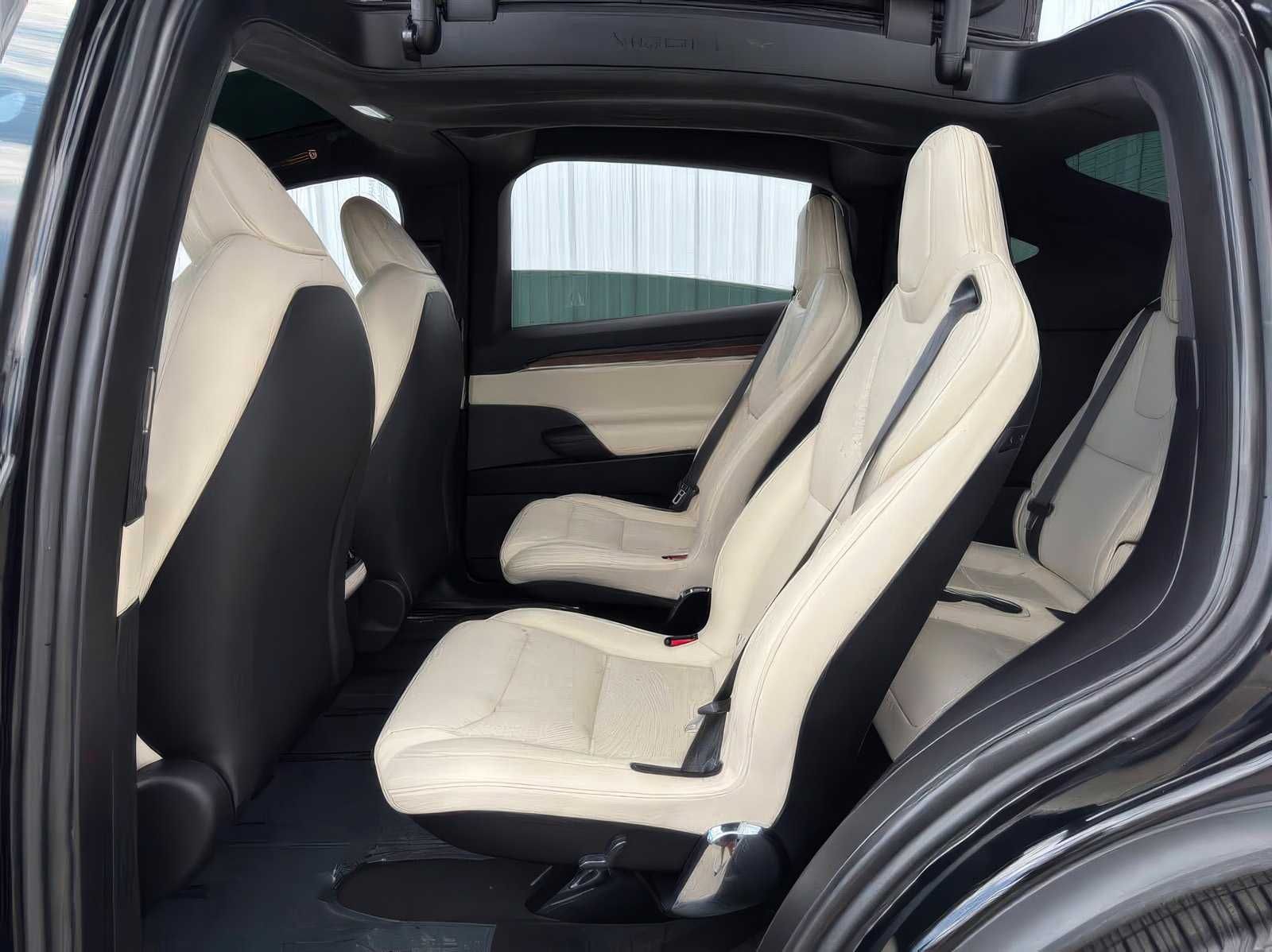2022 Tesla Model X AWD