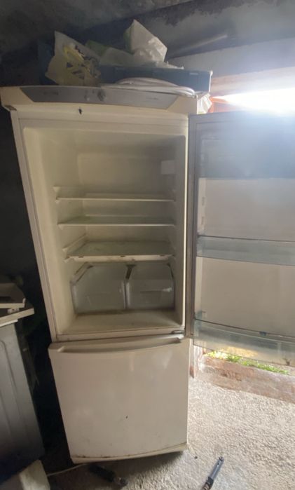 Продам холодильник