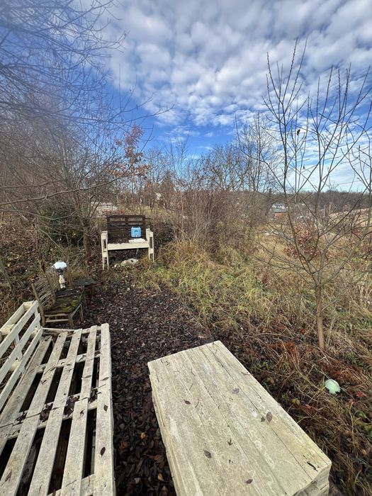 Продаж земельної ділянки 4.36 сот. в с. Липники ціна 9999$.