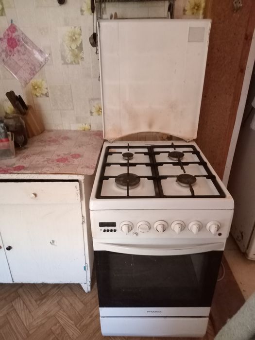 Продам газову плиту бу