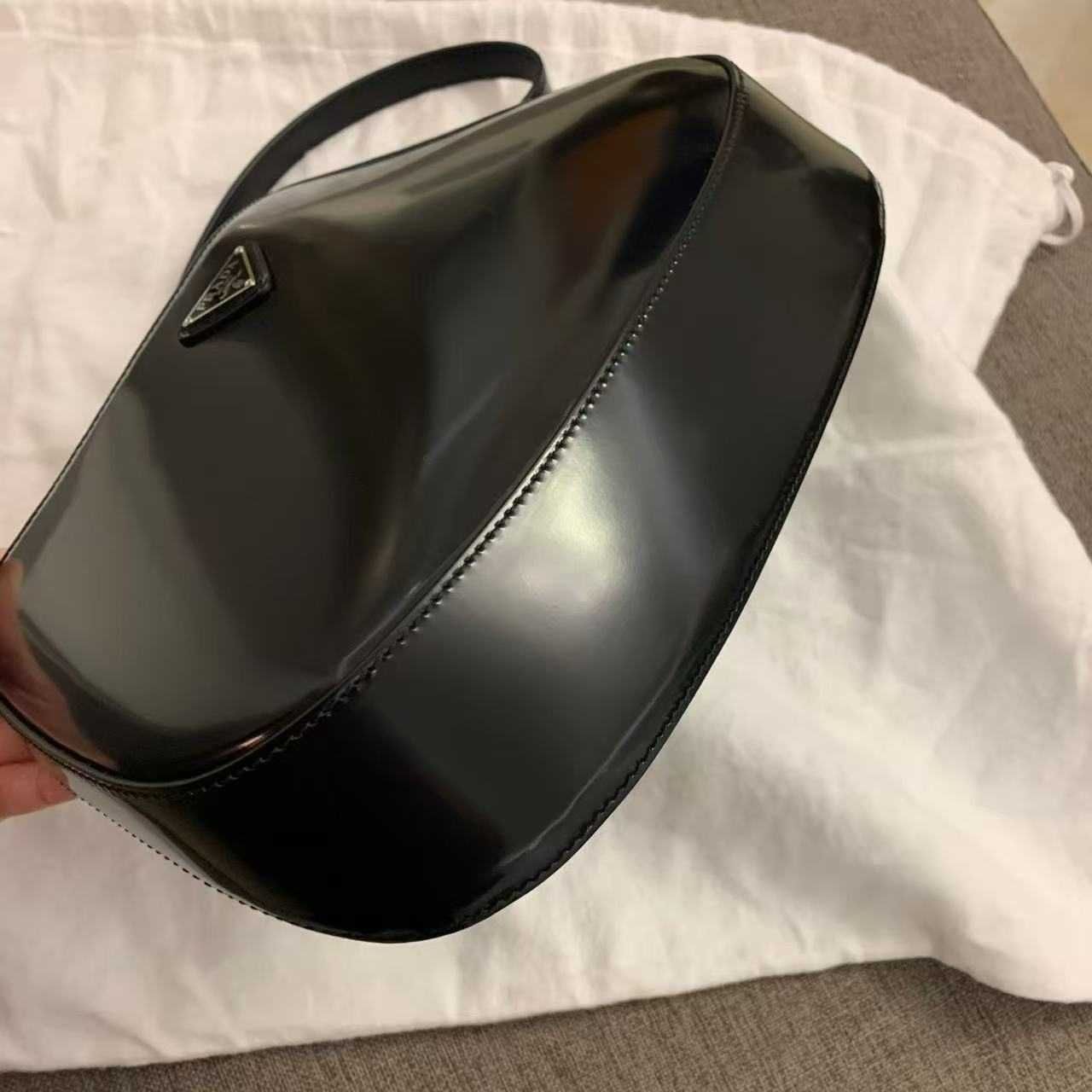 Bolsa de couro Prada, de ombro e mão