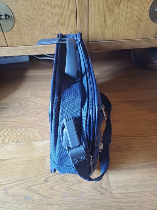 Mala para computador portátil, azul escuro, da marca Samsonite