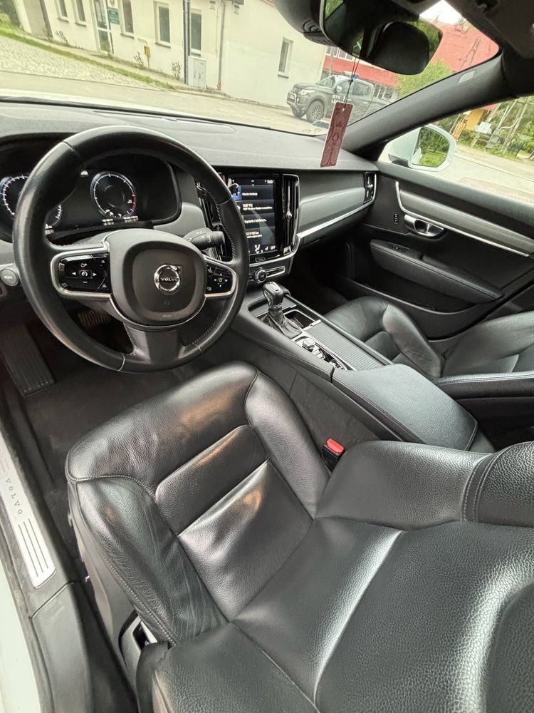 Volvo S90 volvo s90 d4