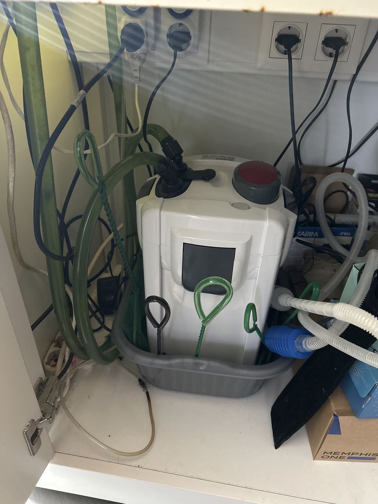 Aquario com movel e sistema de filtragem