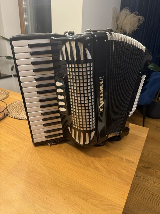 Akordeon Excelsior 72 basy