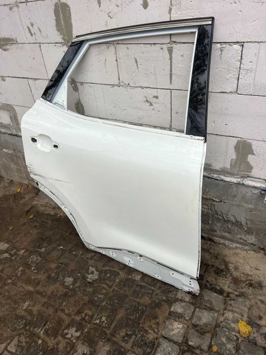 Двері задня права MG HS Моріс Гараж від2018-рр