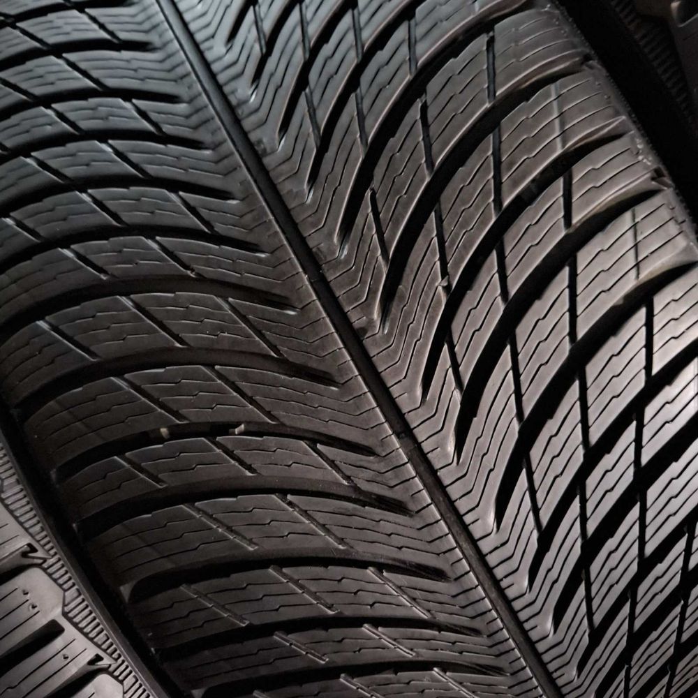 245/40/18 R18 Michelin Pilot Alpin 5 4шт зима