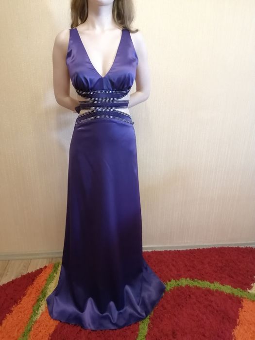 Довга сукня вечірня