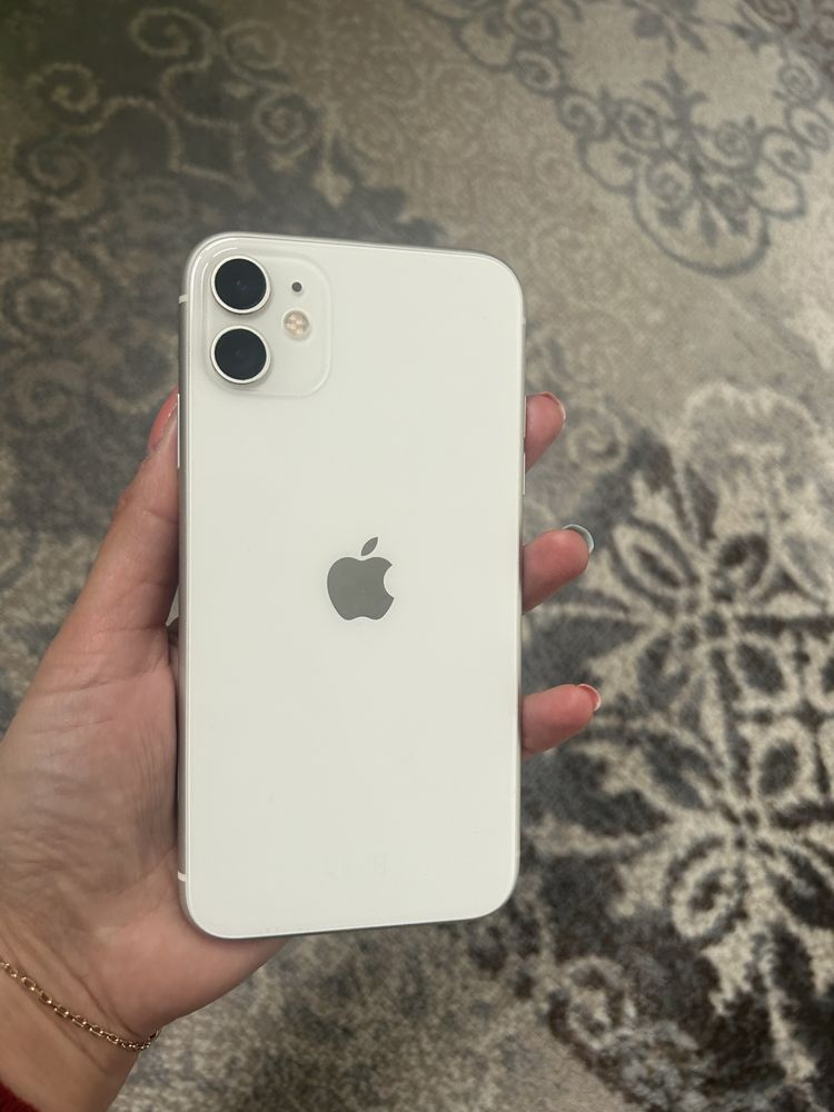 Iphone 11 64 ГБ в чудовому стані