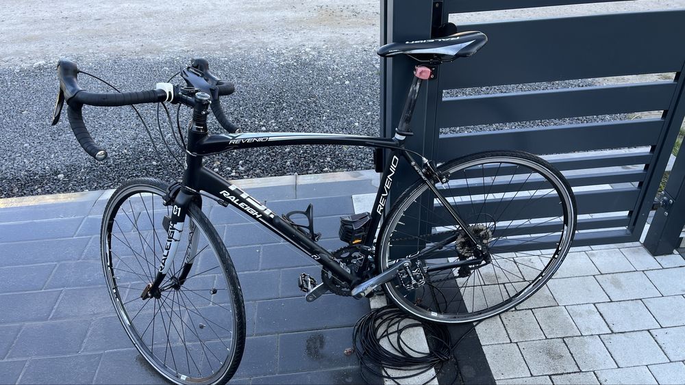 Rower szosowy Raleigh revenio 1 size 6 ok 180cm wzrostu  kolarzówka