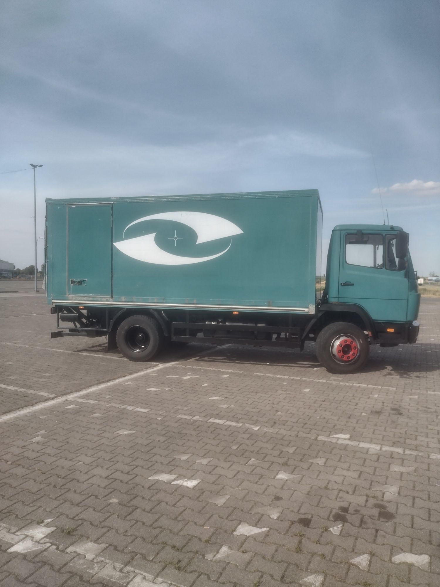 Sprzedam Mercedes 1317